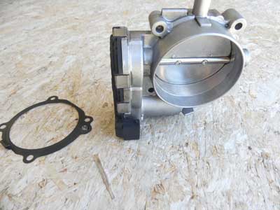 Mercedes Throttle Body A2731410325 CL550 CLK550 CLS550 E550 G550 GL550 ML550 S5502